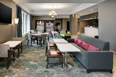 Photo 3 - Hampton Inn Freeport