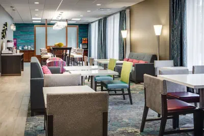 Photo 4 - Hampton Inn Freeport