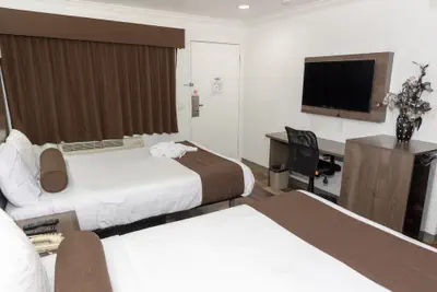 Photo 3 - Value Inn Bellflower