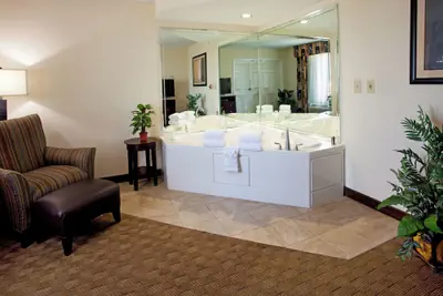 Photo 3 - Holiday Inn Express Hotel & Suites Columbus at Northlake by IHG