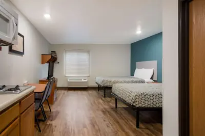 Photo 5 - WoodSpring Suites Greenville Central I-85