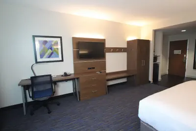 Photo 4 - Holiday Inn Express Hotel & Suites Charleston-North by IHG