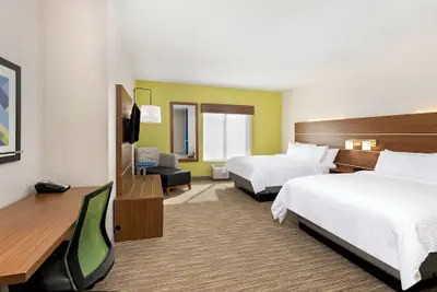 Photo 5 - Holiday Inn Express Hotel & Suites Birmingham - Inverness by IHG