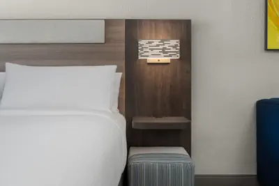 Photo 4 - Holiday Inn Express & Suites Alexandria by IHG