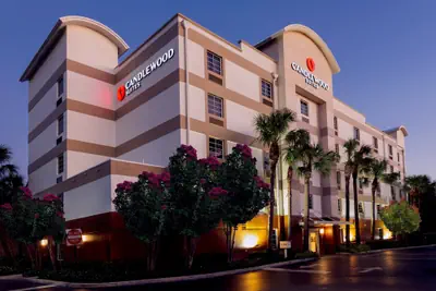Photo 2 - Candlewood Suites Ft. Lauderdale Airport/Cruise by IHG