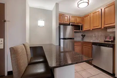 Photo 5 - Staybridge Suites Tallahassee by IHG