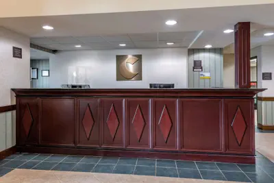 Photo 4 - Comfort Inn & Suites Lake George