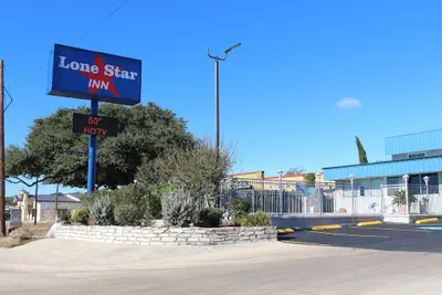 Photo 2 - LoneStar Inn