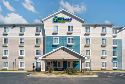Photo 2 - Extended Stay America Select Suites - Tallahassee - Northwest