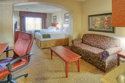 Photo 3 - Holiday Inn Express Hotel and Suites Las Cruces by IHG