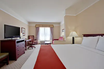 Photo 4 - Holiday Inn Express Hotel & Suites San Dimas by IHG
