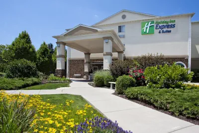 Photo 2 - Holiday Inn Express & Suites Allentown West by IHG