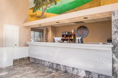 Photo 3 - Laurel Inn Motel
