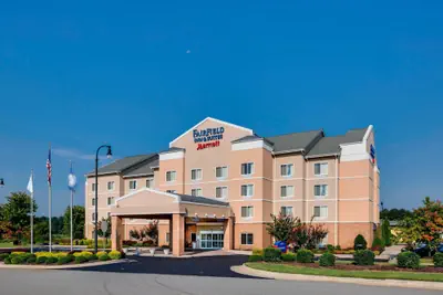 Photo 2 - Fairfield Inn & Suites by Marriott South Hill