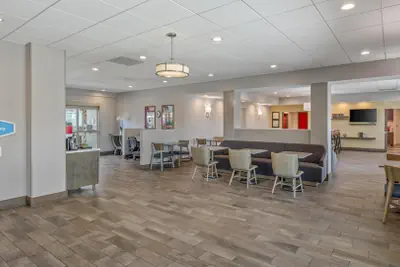 Photo 3 - Hampton Inn Channel Islands Harbor/Oxnard