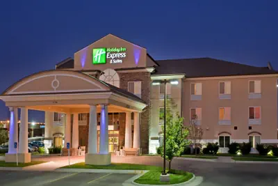 Photo 2 - Holiday Inn Express & Suites Wichita Airport by IHG