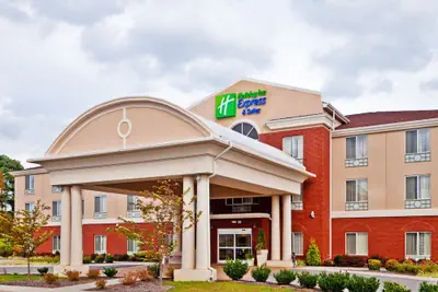 Photo 2 - Holiday Inn Express & Suites Dickson by IHG