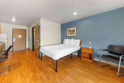 Photo 4 - Studio 6 Extended Stay Oklahoma City Norman OK
