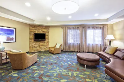 Photo 5 - Candlewood Suites Indianapolis Airport by IHG