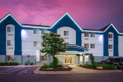 Photo 2 - Best Western Plus Wausau/Rothschild Hotel