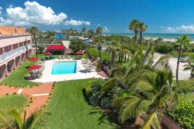 Photo 2 - The Inn at Cocoa Beach
