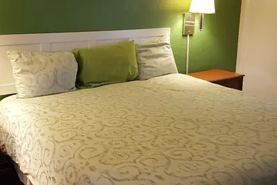 Photo 5 - Budget Inn and Suites El Centro