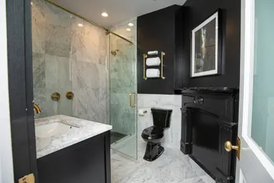 Photo 5 - The Blackbird Hotel