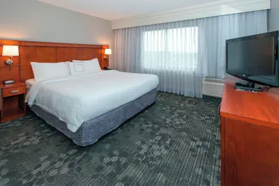 Photo 5 - Courtyard by Marriott Montgomery Prattville