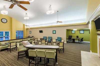 Photo 5 - Larkspur Landing Extended Stay Suites St. Louis Riverport - Airport West