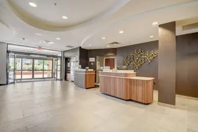Photo 3 - Courtyard by Marriott Cincinnati North at Union Centre