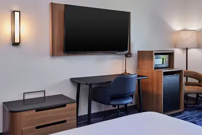 Photo 5 - Fairfield Inn & Suites by Marriott Burlington