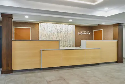 Photo 4 - Fairfield Inn & Suites by Marriott Burlington