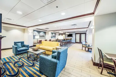 Photo 5 - Hampton Inn Greenfield