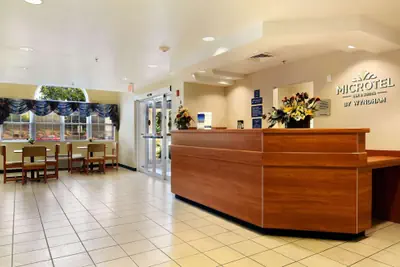 Photo 3 - SureStay by Best Western Huntsville East