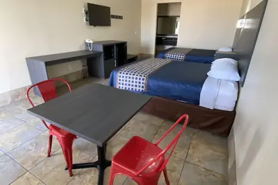 Photo 5 - Texas Inn and Suites McAllen at La Plaza Mall and Airport