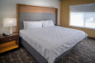 Photo 4 - Holiday Inn Hotel & Suites Beckley by IHG