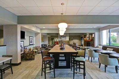 Photo 5 - Hampton Inn Lewisburg