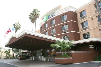 Photo 2 - Holiday Inn Express San Diego South - Chula Vista by IHG
