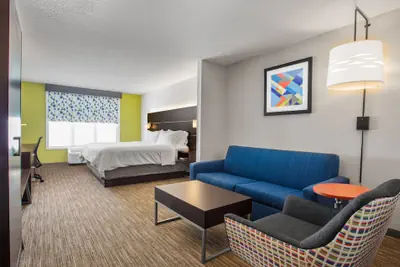 Photo 4 - Holiday Inn Express Hotel & Suites Altoona-Des Moines by IHG