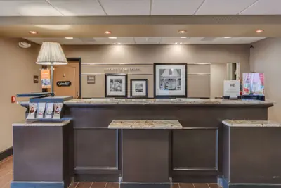 Photo 2 - Hampton Inn & Suites Las Cruces I-25