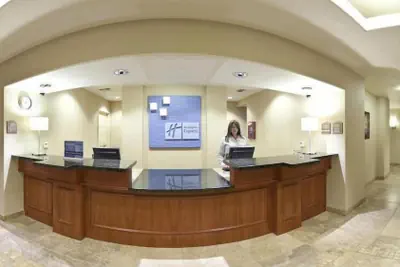 Photo 3 - Holiday Inn Ex Ste Porterville by IHG