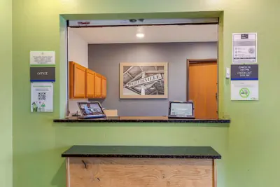 Photo 5 - Extended Stay America Select Suites - Fayetteville