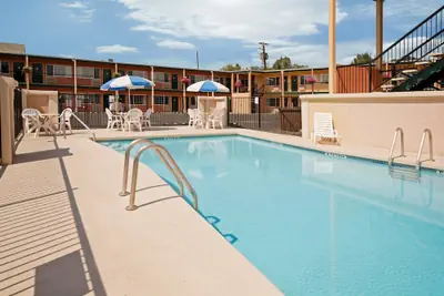 Photo 2 - Americas Best Value Inn Pendleton