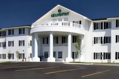 Photo 2 - GrandStay Residential Suites - Rapid City