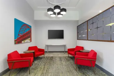 Photo 3 - Hampton Inn & Suites Pittsburgh-Downtown