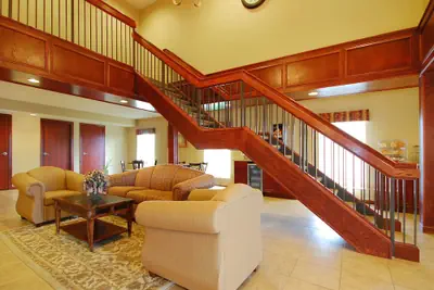 Photo 2 - Econo Lodge Inn & Suites Kearney South