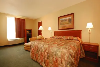 Photo 5 - Econo Lodge Inn & Suites Kearney South