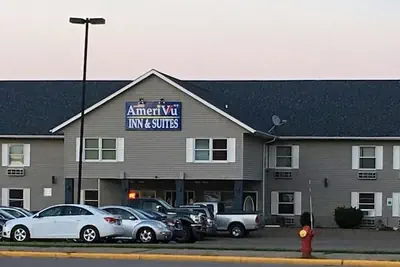 Photo 2 - Amerivu Inn And Suites New Richmond