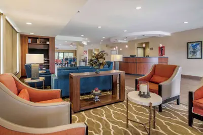 Photo 4 - Comfort Suites Speedway - Kansas City