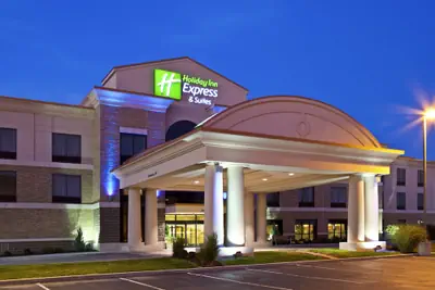 Photo 2 - Holiday Inn Express & Suites Seymour by IHG